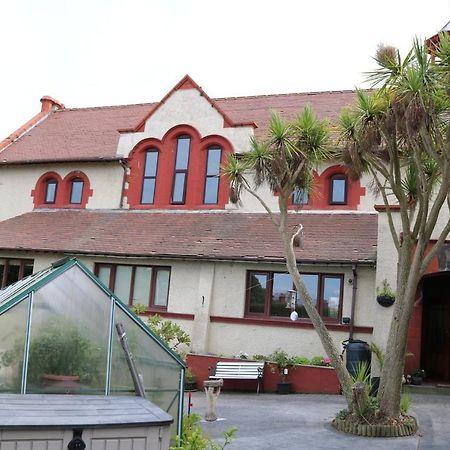 Hotel Victoria House Barrow-in-Furness Esterno foto