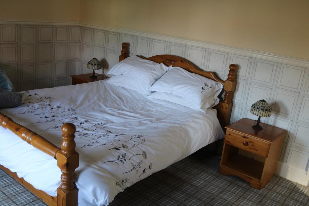 Hotel Victoria House Barrow-in-Furness Esterno foto